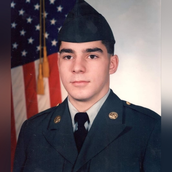 ❤️Meet your Posh Level II Ambassador, Steve!! 🙏 - Picture 4 of 11